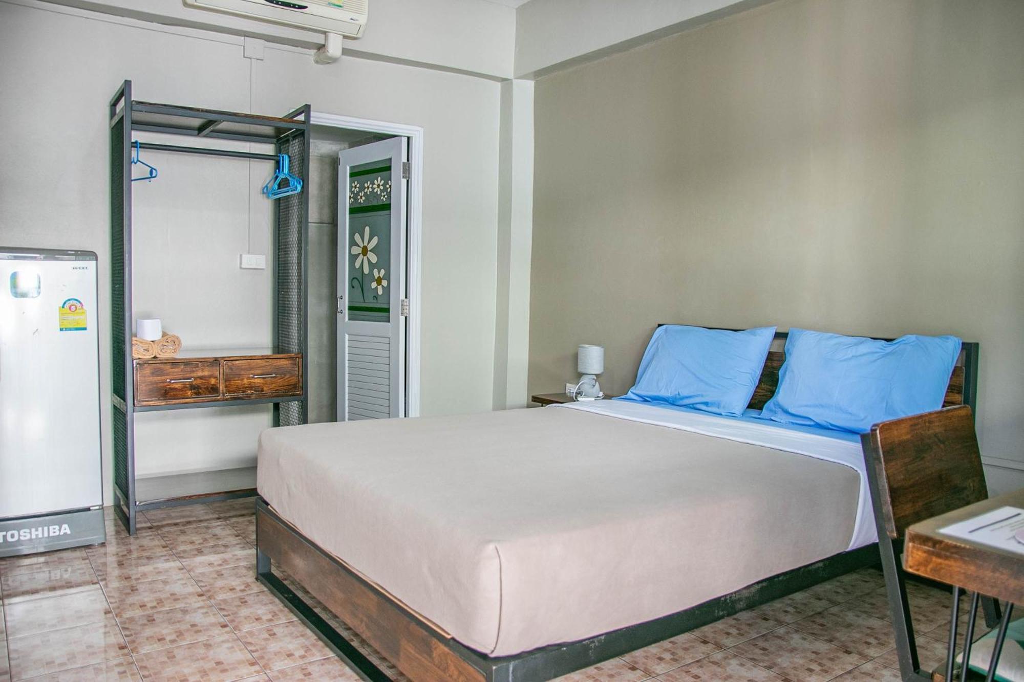 Chada House Hotel Chiang Mai Buitenkant foto